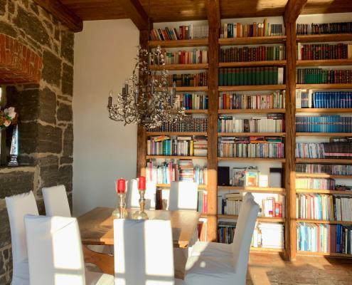 6 Biblilothekswand im Wohnbereich